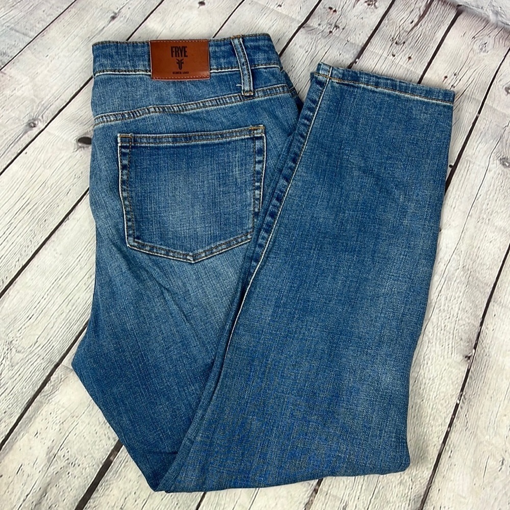 Frye Denim 5 pocket jeans in a medium wash. Size 10.